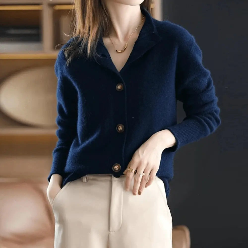 Suéter Cardigan Cómodo para Mujeres con Cuello de Solapa, Manga Larga, Botones Frontales y Estilo Relajado