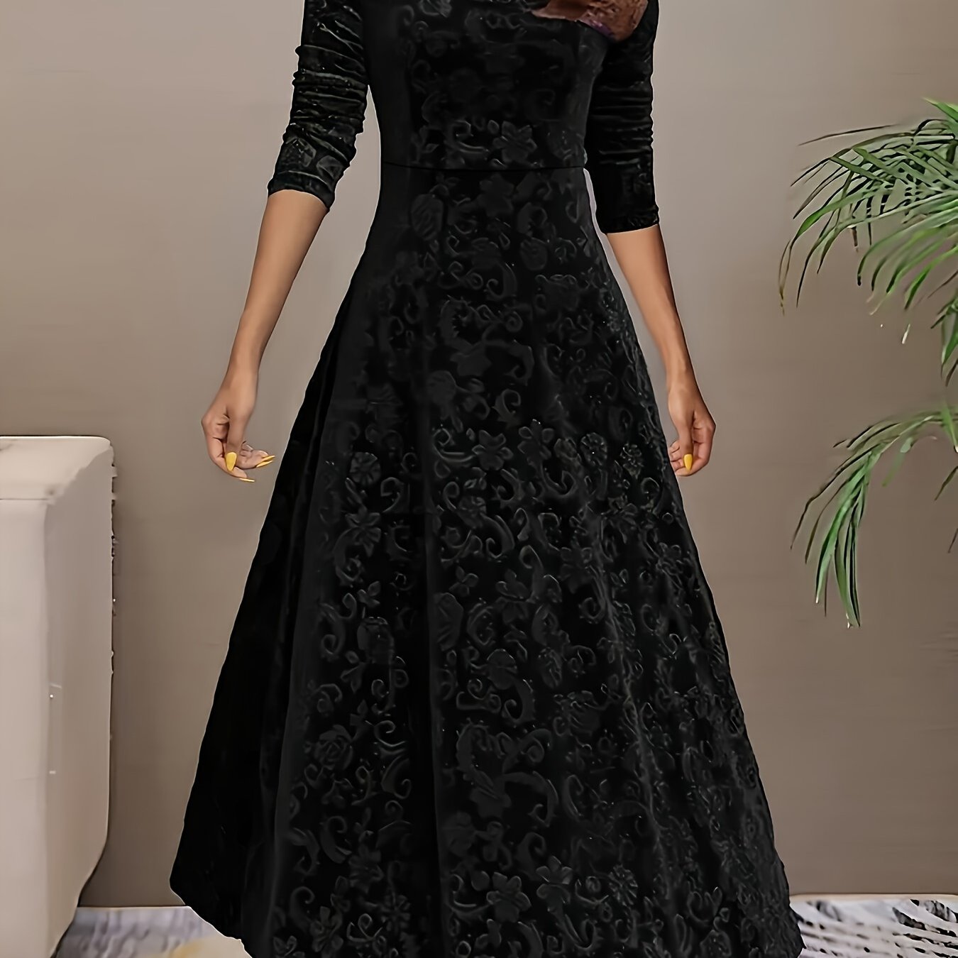 Vestido Maxi Floral de Terciopelo Elegante para Mujeres con Cuello Cuadrado y Manga de Codo Estilo A Fluyente