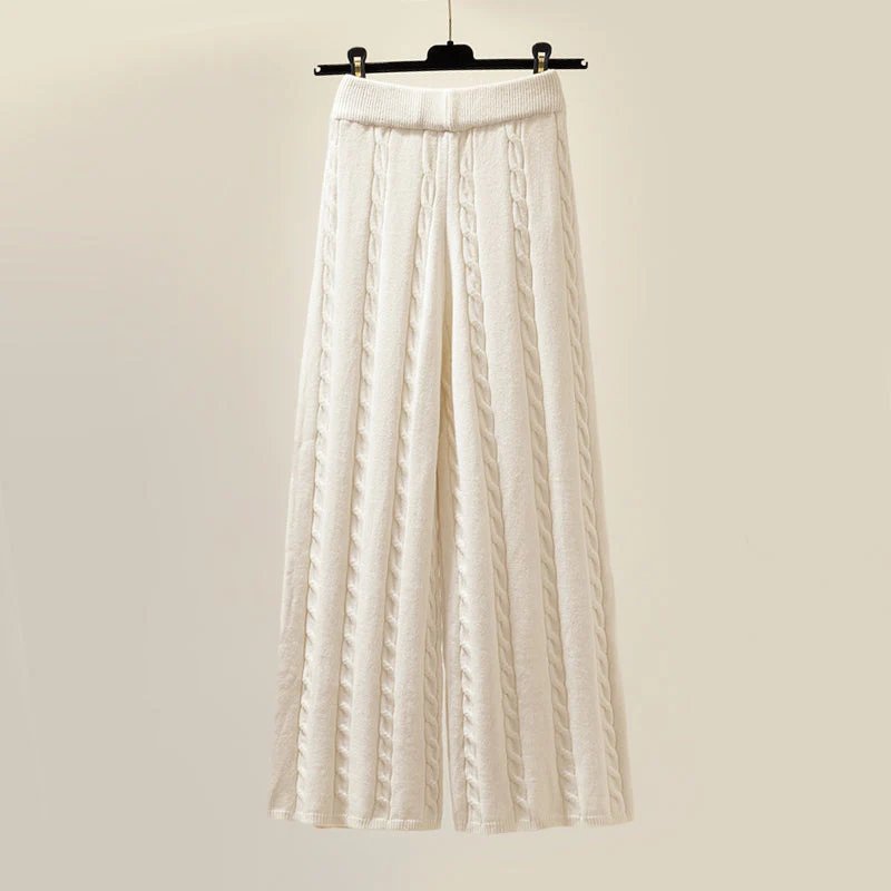 Conjunto de Tres Piezas de Punto Blanco Cómodo para Mujeres con Suéter de Cuello Alto, Chaleco Acolchado y Pantalón de Pierna Ancha Estilo Casual