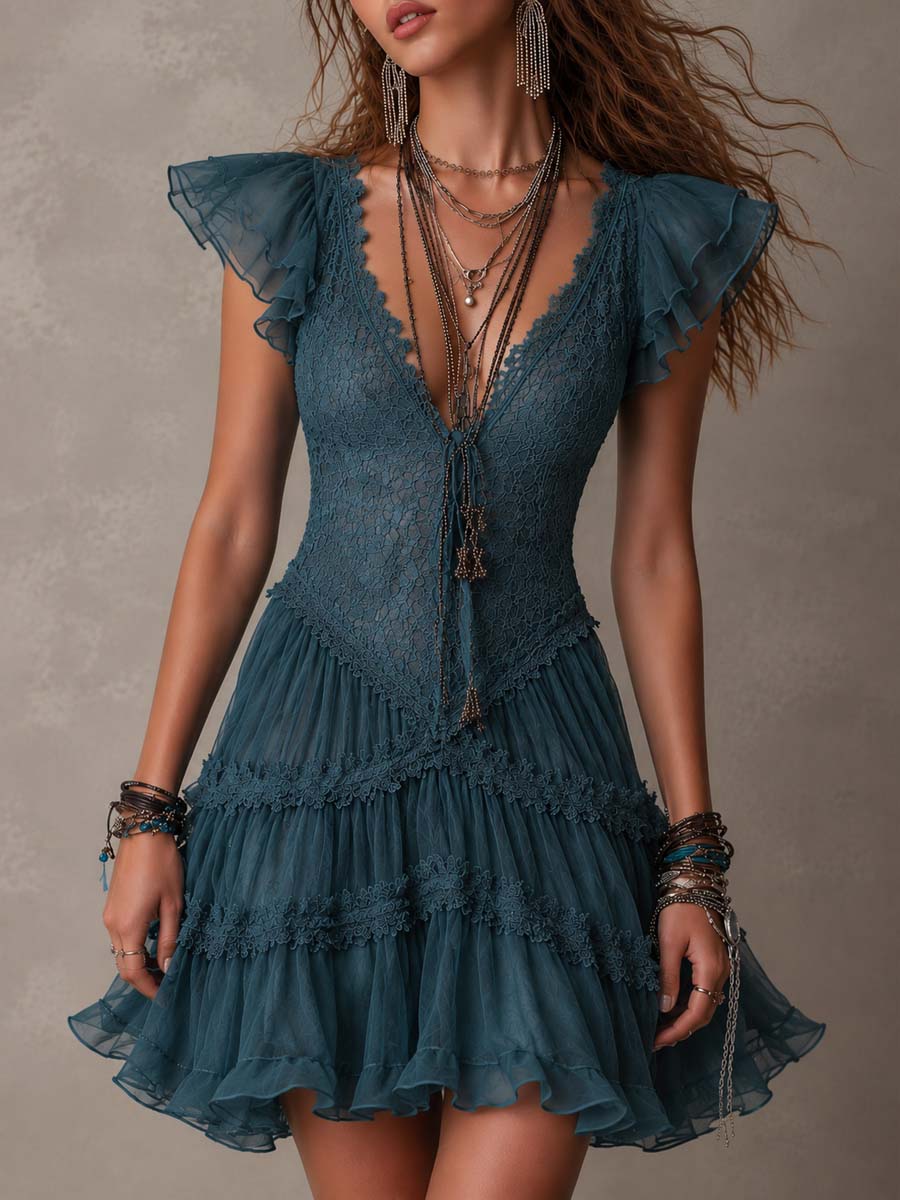 Elegante vestido mini de encaje azul para mujeres con escote en V, mangas de volantito y falda con volantes de estilo bohemio