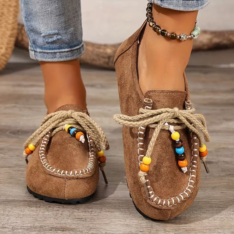 Mocasines cómodos para mujeres con detalle de encaje de cuentas y suela de plataforma con costura de mocasín