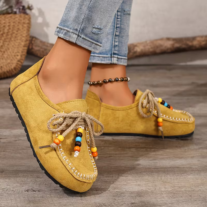Mocasines cómodos para mujeres con detalle de encaje de cuentas y suela de plataforma con costura de mocasín