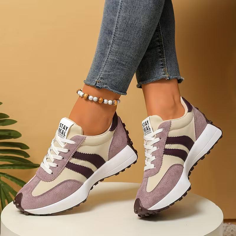 Zapatillas Cómodas para Mujeres con Paneles de Colorblock, Cordones y Suela Acolchada Estilo Retro