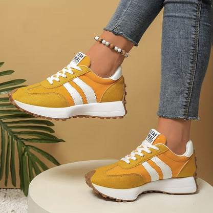 Zapatillas Cómodas para Mujeres con Paneles de Colorblock, Cordones y Suela Acolchada Estilo Retro