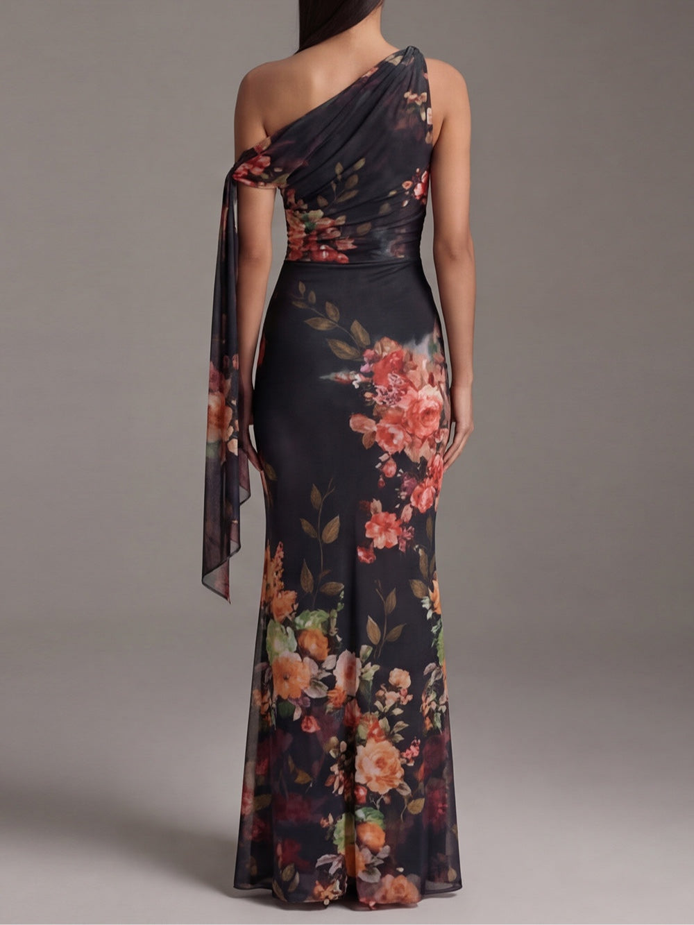 Vestido Maxi Floral Negro Elegante para Mujeres con Manga Drapada de Un Hombro y Cuerpo Ajustado para Invitadas de Boda