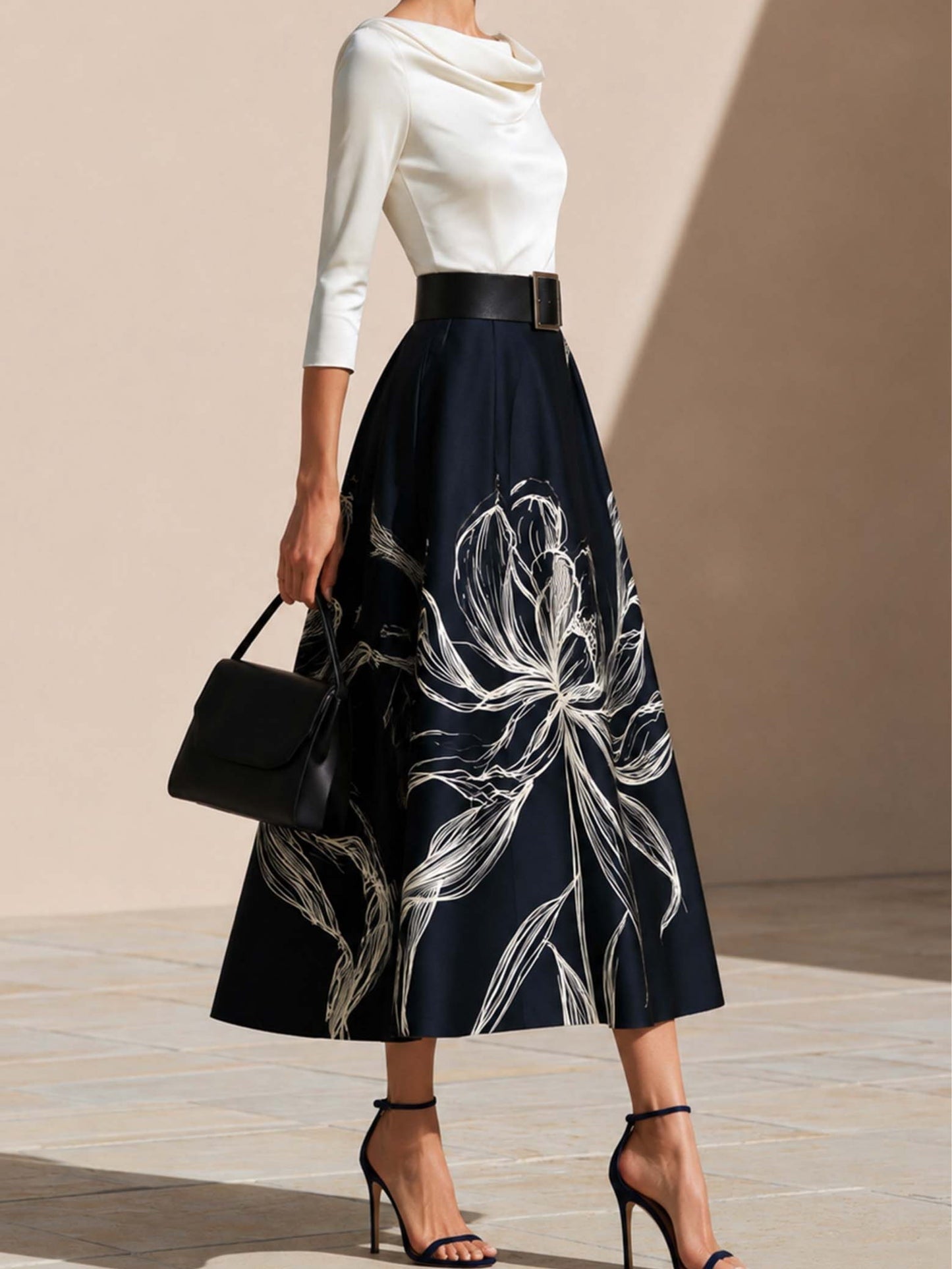 Falda Midi Floral Elegante en Azul Marino para Mujeres con Estilo A Line Plisado Completo