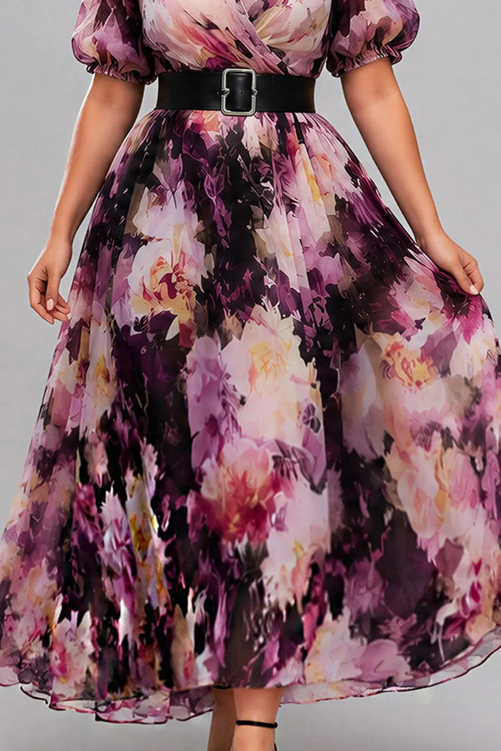 Elegante Vestido Maxi Floral Púrpura para Mujeres con Escote en V, Mangas Abullonadas y Cinturón para Invitadas de Boda
