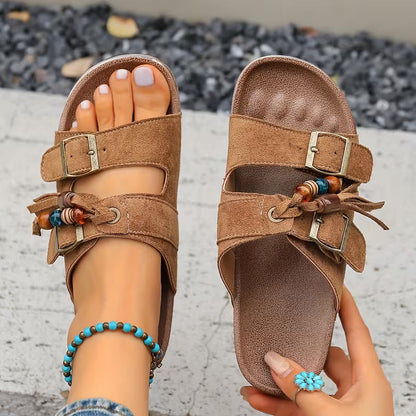 Sandalias de Deslizamiento Cómodas para Mujeres con Detalle de Borlas, Correa con Hebilla, Plantilla Contorneada y Estilo de Punta Abierta