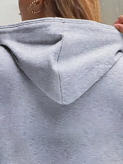 Sudadera gráfica de color bloque cómoda para mujeres con cuello de cowl, manga larga, bolsillo canguro y estilo relajado