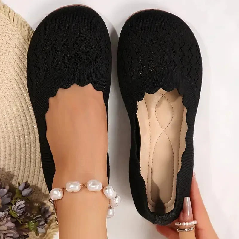 Zapatos Slip On Cómodos para Mujeres con Parte Superior de Tejido y Borde Ondulado, Estilo Bailarina Acolchada
