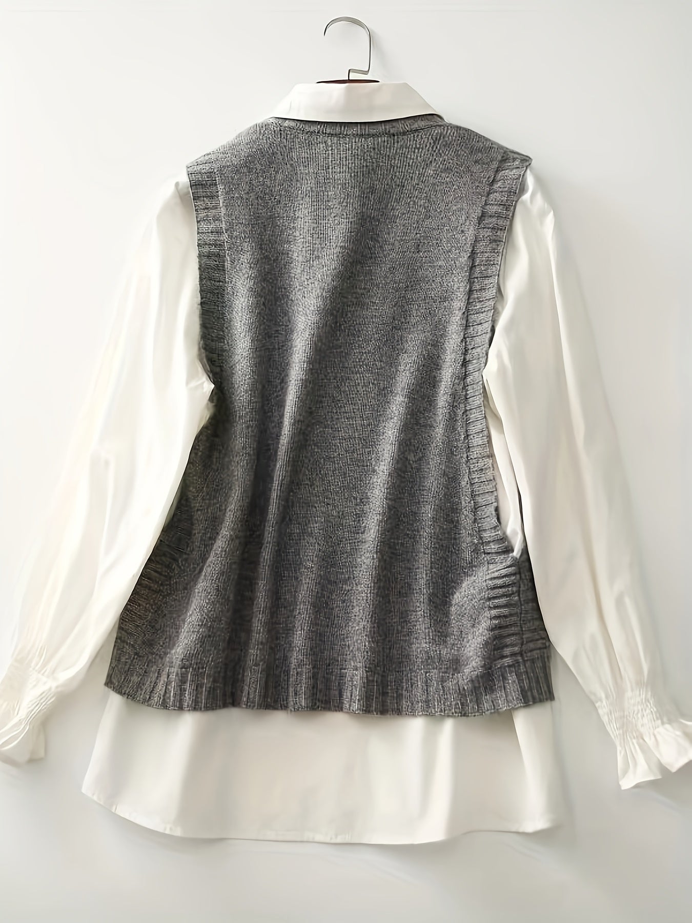 Chaleco de Suéter Cómodo para Mujeres con Cuello Redondo Sin Mangas y Detalle de Botones en Estilo Relajado y Oversized