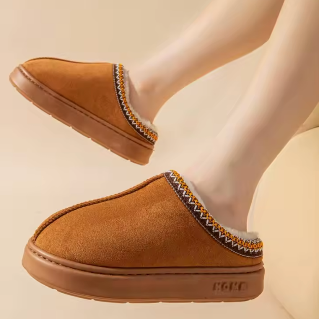 Zapatillas Cómodas para Mujeres con Cuello de Piel Sintética y Acabado Trenzado Estilo Mule sin Talón