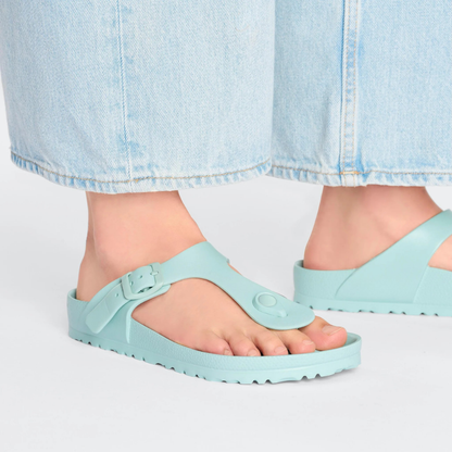 Sandalias de Tanga Cómodas para Mujeres con Correa de Hebilla en el Dedo y Plantilla Contorneada Estilo Slip On