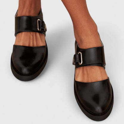 Elegante Mocasín Mary Jane de Cuero Negro para Mujeres con Punta Redonda y Correa de Hebilla Estilo Plano
