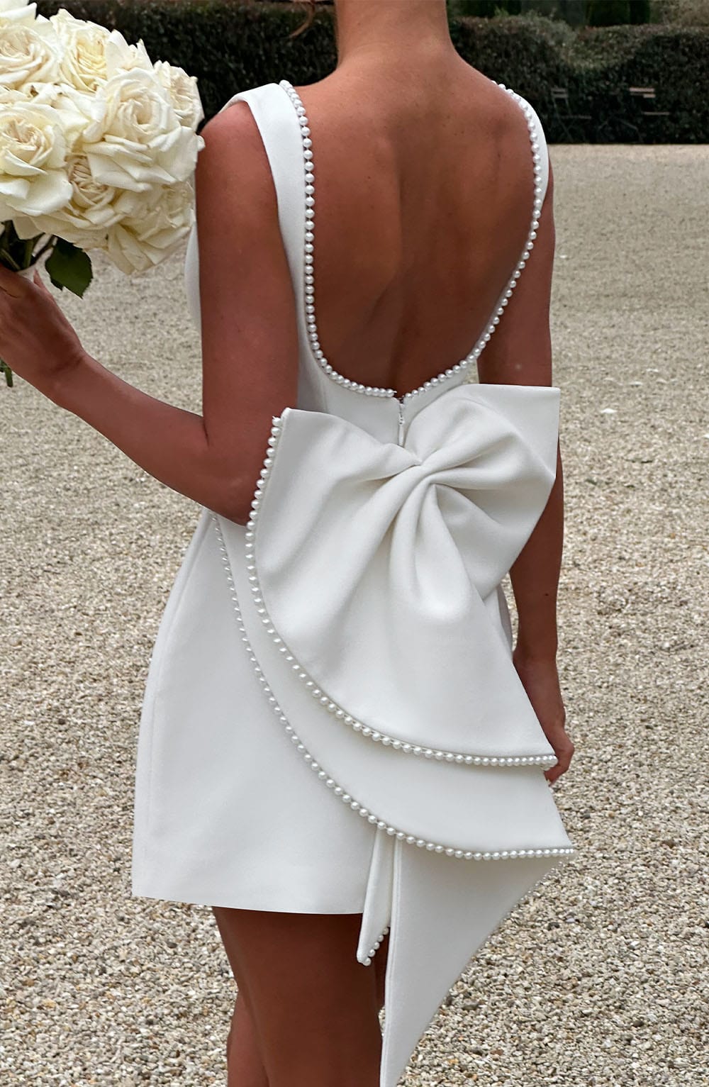 Vestido Mini Elegante con Ribete de Perlas y Lazo para Mujeres con Cuello Barco Sin Mangas Estilo Cóctel