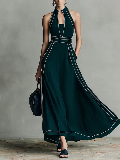Elegante Vestido Maxi Verde Oscuro para Mujeres con Cuello Halter Sin Mangas y Detalles de Contraste