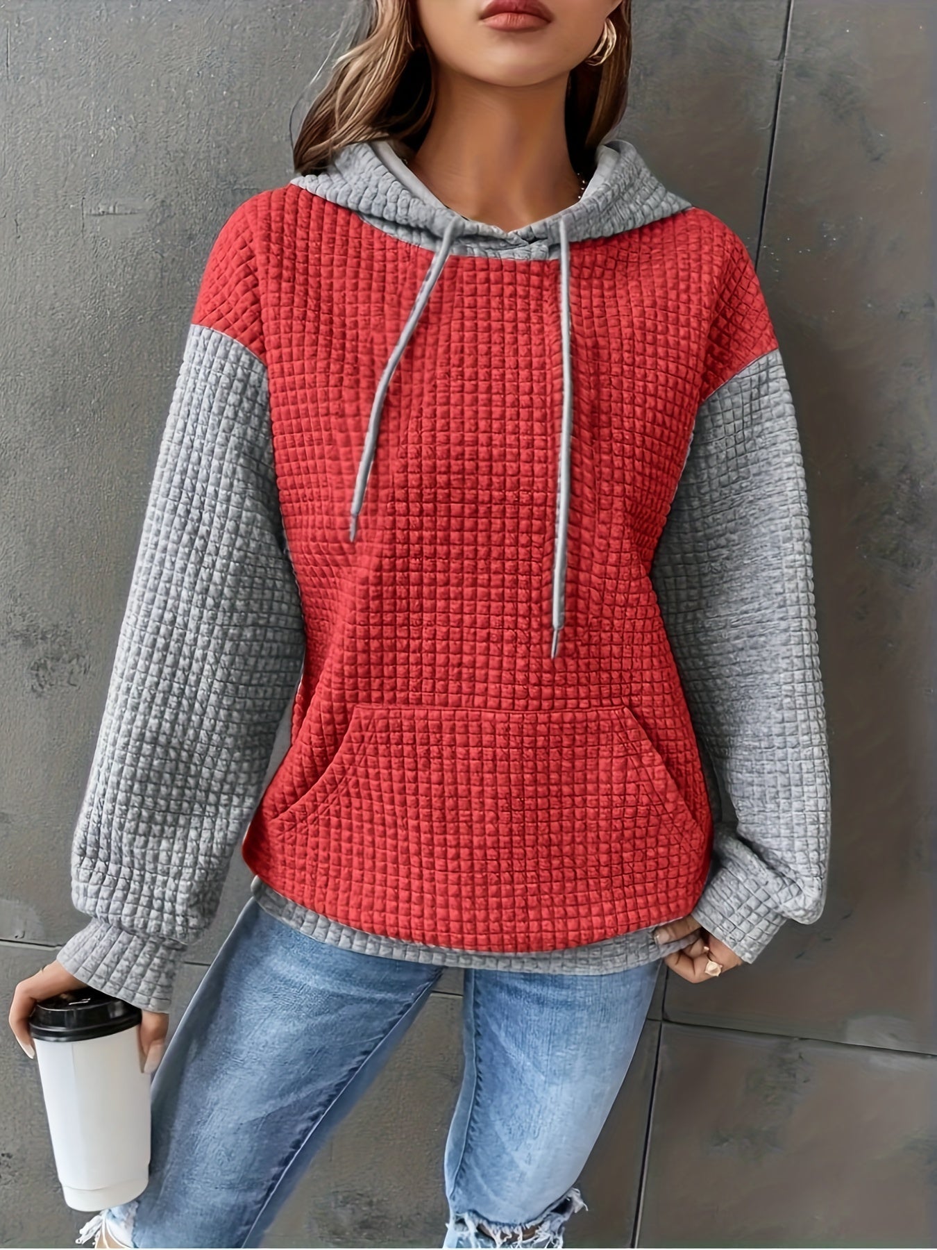 Sudadera de punto waffle color bloque cómoda para mujeres con capucha ajustable, manga larga y bolsillo canguro, estilo oversized