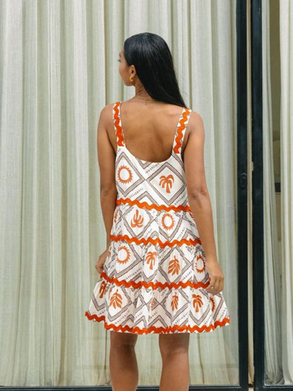 Vestido Mini de Ric Rac en Capas Sin Mangas para Mujeres con Escote Cuadrado y Volantes de Estilo Bohemio
