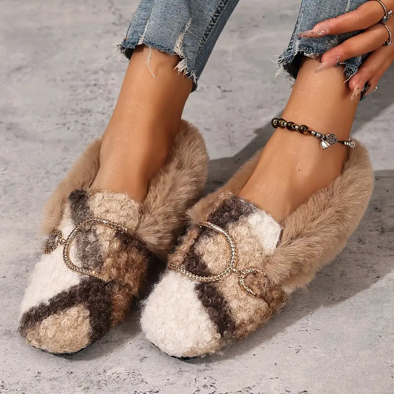 Zapatillas Beige Cómodas para Mujeres con Detalle de Lazo de Piel Sintética, Zapatillas de Casa con Suela Acolchada