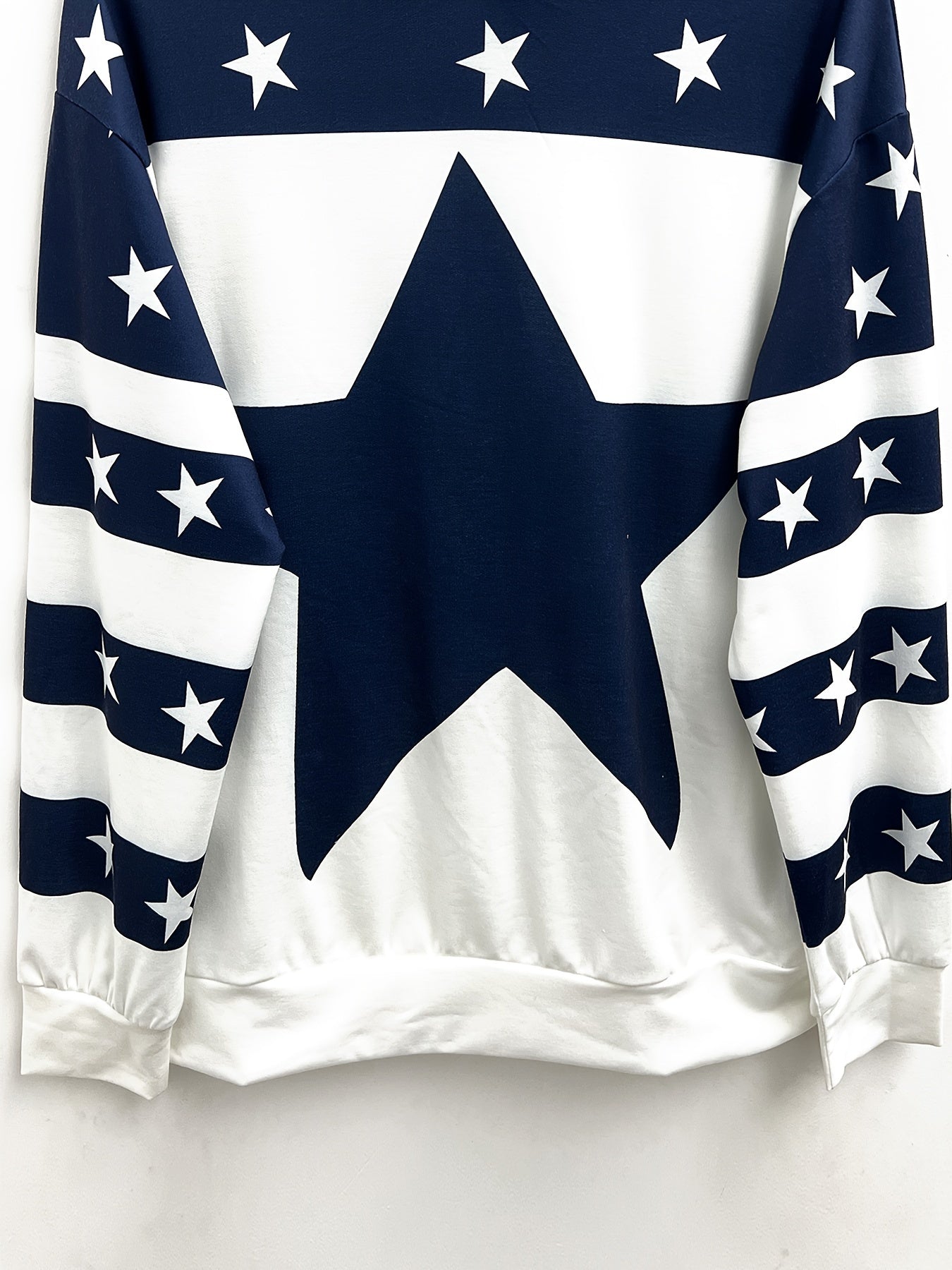 Sudadera Cómoda con Estampado de Estrellas en Color Marino para Mujeres con Capucha de Manga Larga Estilo Relajado