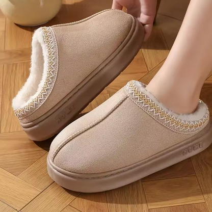 Zapatillas Cómodas para Mujeres con Cuello de Piel Sintética y Acabado Trenzado Estilo Mule sin Talón