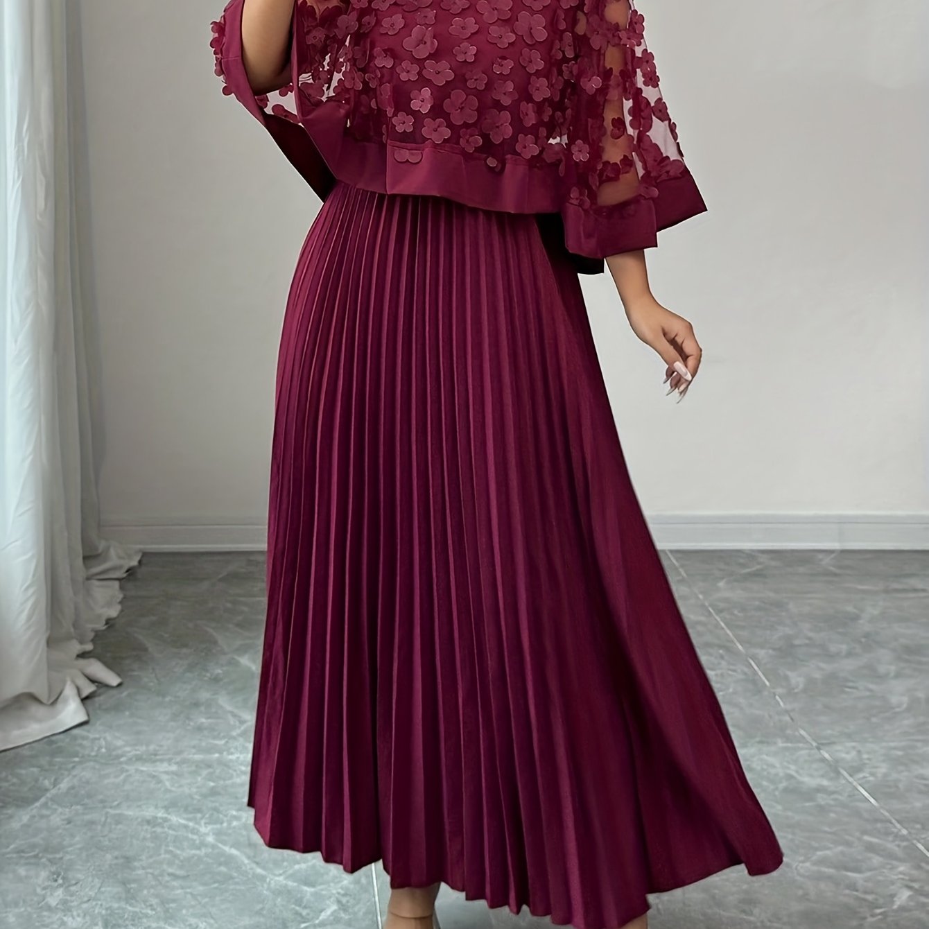 Elegante Vestido Largo Plisado Floral para Mujeres con Cuello Redondo y Manga Capa con Apliques, Estilo Formal para Invitadas de Boda
