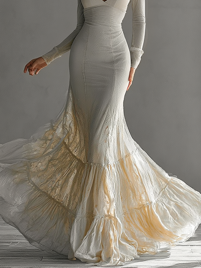 Elegante Vestido Maxi Sirena Beige para Mujeres con Escote en V y Manga Larga con Volantes en Capas