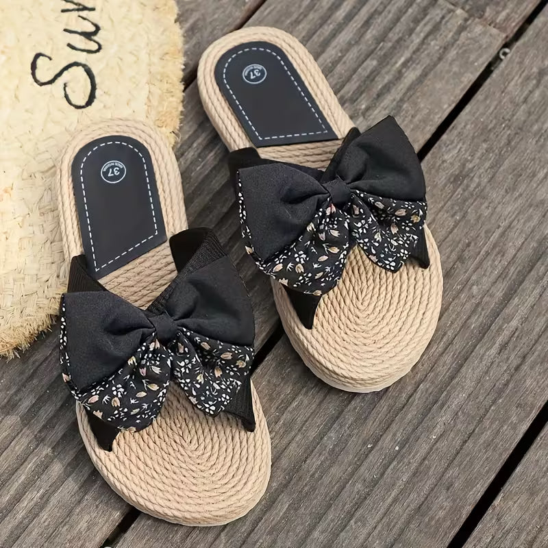 Sandalias Planas Cómodas para Mujeres con Detalle de Lazo y Tira Cruzada con Acabado de Espadrille Estilo Abierto
