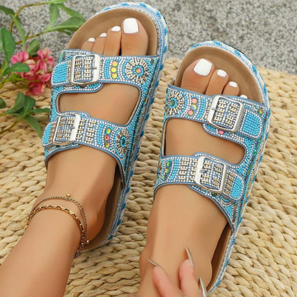 Sandalias de Deslizamiento Cómodas para Mujeres con Estilo de Plataforma Abierta y Correa Doble con Hebilla Impresa