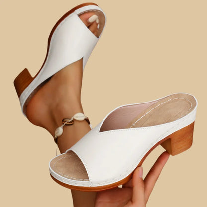Mules cómodos de tacón para mujeres con banda ancha y tacón bloque de aspecto madera, estilo peep toe