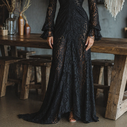 Elegante Vestido Maxi de Encaje Negro para Mujeres con Escote en V y Mangas de Campana Transparentes Estilo Bohemio