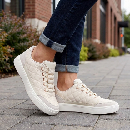 Zapatillas Cómodas para Mujeres con Panel de Ante Acolchado y Estilo Bajo con Suela de Copa