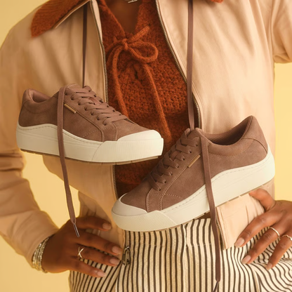 Zapatillas Cómodas para Mujeres con Parte Superior Texturizada, Cordones, Suela Chunky de Plataforma, Estilo Bajo