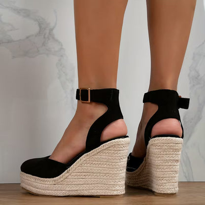 Elegantes cuñas de esparto para mujeres con punta cerrada y correa de tobillo trenzada