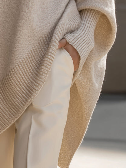 Suéter Poncho de Punto Cómodo para Mujeres con Cuello Redondo y Mangas Murciélago Oversized de Estilo Asimétrico