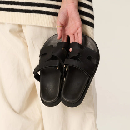 Sandalias de Deslizamiento Cómodas para Mujeres con Correa Ancha Cortada y Plantilla Acolchada Estilo Abierto