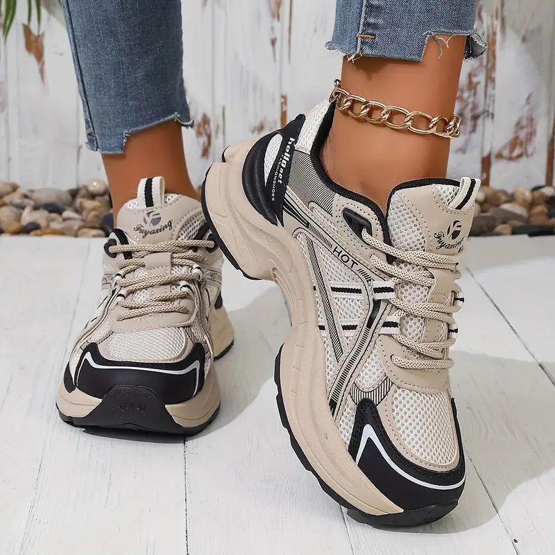 Zapatillas Cómodas para Mujeres con Panel de Malla, Cordones y Suela Chunky de Estilo Retro