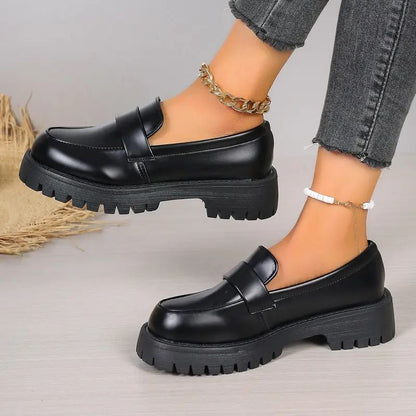 Mocasines Negros Cómodos para Mujeres con Suela de Plataforma Chunky y Correa Penny