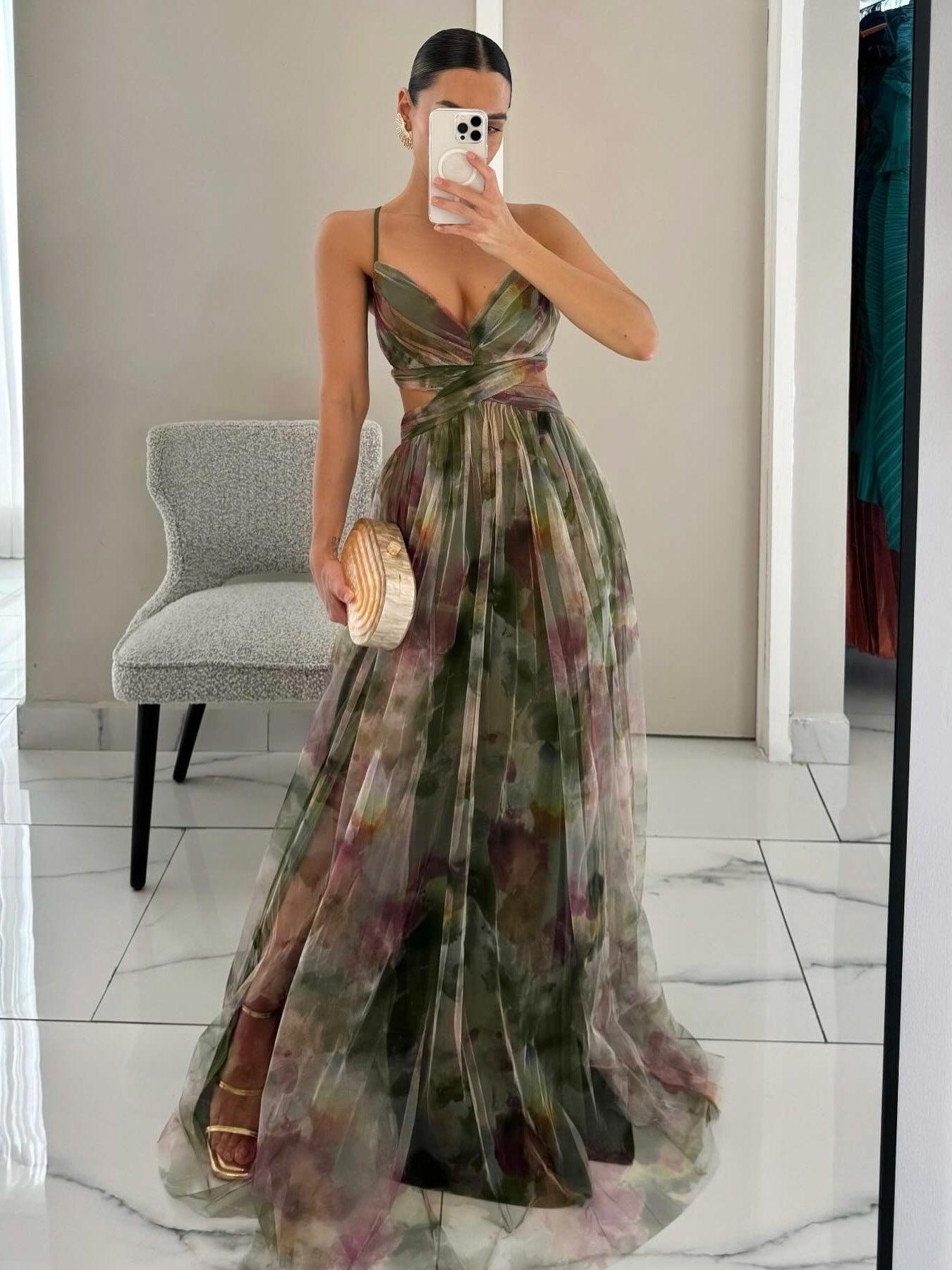 Vestido Maxi Floral Acuarela Sin Esfuerzo para Mujeres con Escote en V, Tirantes Espagueti, Cintura Cruzada y Estilo Fluido de Alta Fisura
