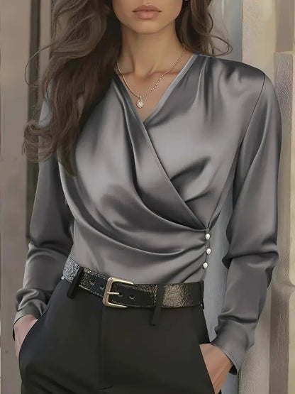 Blusa Elegante de Satén con Cierre para Mujeres con Escote en V, Manga Larga y Detalle de Botones Estilo Sedoso