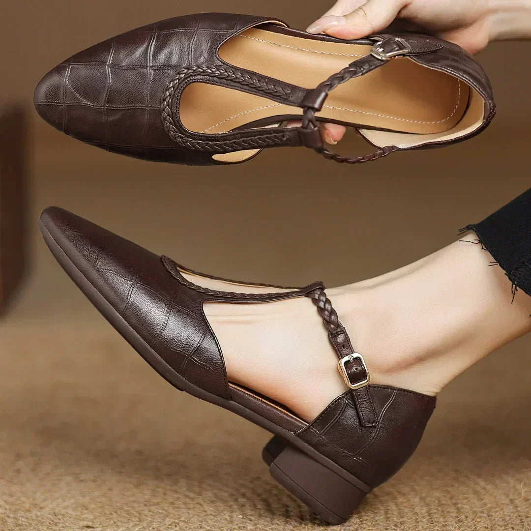 Elegantes Flats de Cuero con Estampado de Cocodrilo y T-Strap para Mujeres con Punta Afilada y Tacón Bloque