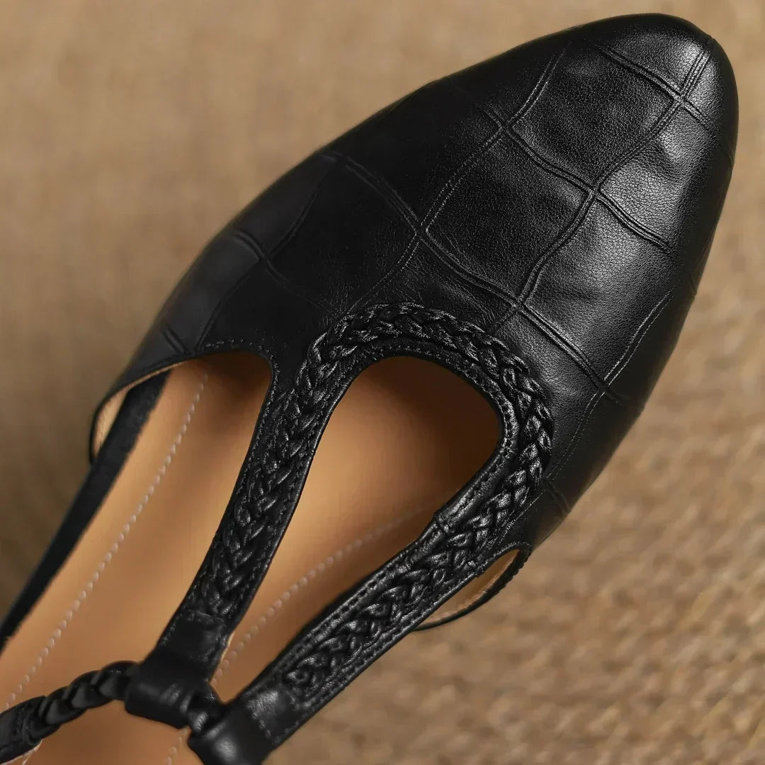 Elegantes Flats de Cuero con Estampado de Cocodrilo y T-Strap para Mujeres con Punta Afilada y Tacón Bloque