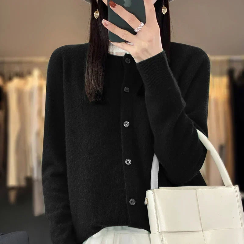Suéter Cardigan Cómodo para Mujeres con Cuello Redondo, Manga Larga, Botones en la Parte Frontal y Estilo Relajado de Punto