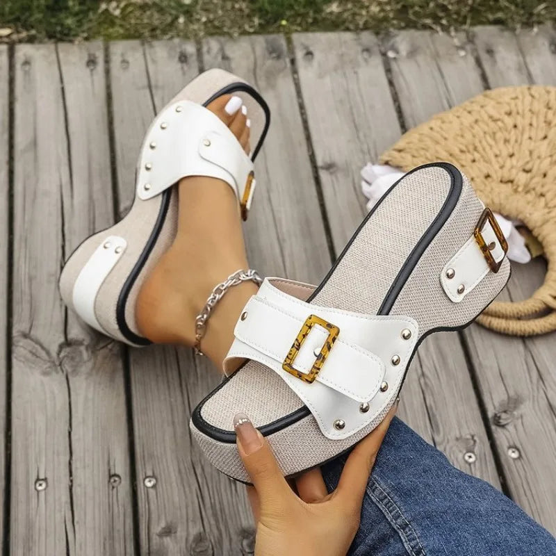 Sandalias de Plataforma Cómodas para Mujeres con Correa Doble y Estilo de Deslizamiento con Aspecto de Madera