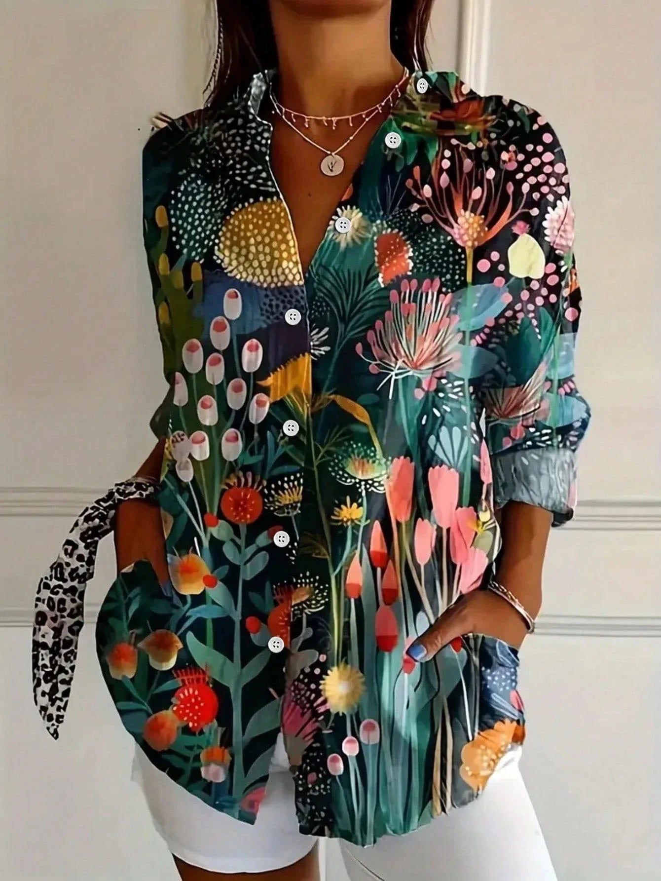 Blusa Floral Impresa Sin Esfuerzo para Mujeres con Cuello, Manga Larga, Botones en la Parte Frontal, Estilo Relajado