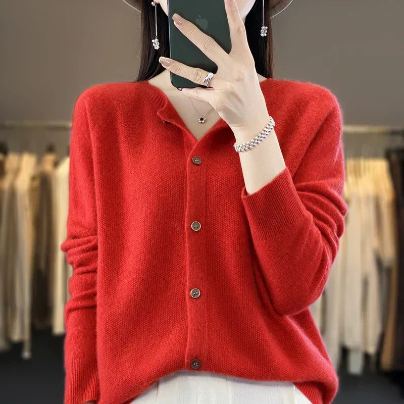 Suéter Cardigan Cómodo para Mujeres con Cuello Redondo, Manga Larga, Botones en la Parte Frontal y Estilo Relajado de Punto