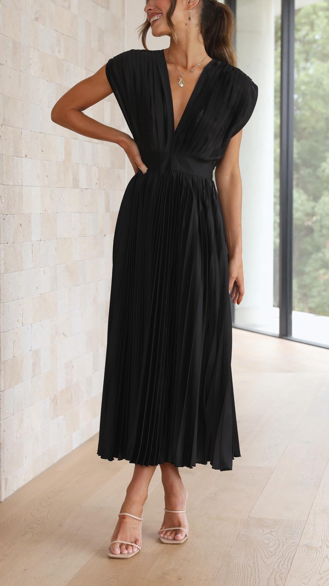 Vestido Midi de Satén Plisado Elegante para Mujeres con Escote en V, Manga Capa y Cintura Ajustada