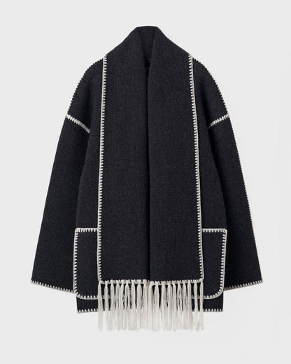Elegante Capa de Lana para Mujeres con Cuello de Bufanda, Manga Larga, Costura a Mano y Flecos en Estilo Oversized