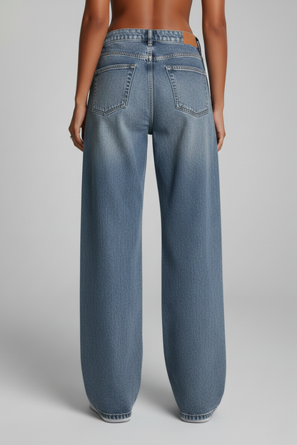 Jeans Azules Elegantes para Mujeres con Tiro Medio, Corte Amplio y Estilo Casual de Cinco Bolsillos