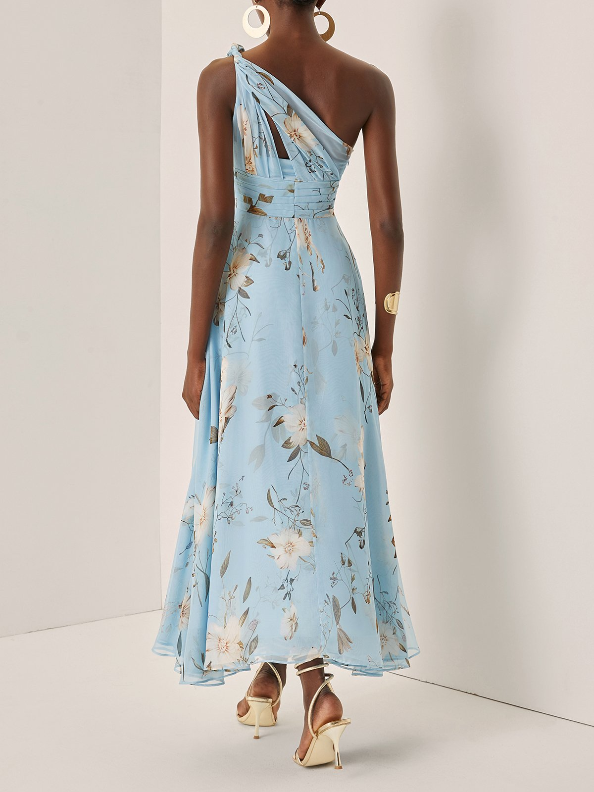 Elegante Vestido Maxi Floral Azul Claro para Mujeres con Un Hombro Fruncido y Estilo Formal para Invitadas de Bodas